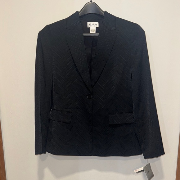 Alfani Jackets & Blazers - Alfani NWT Size 8 Women's Textured Black Pants Suit